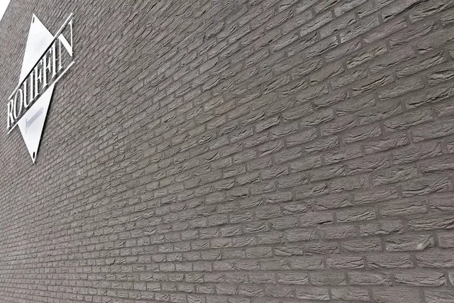 Кирпич ручной формовки Nelissen Antraciet 215x100x65