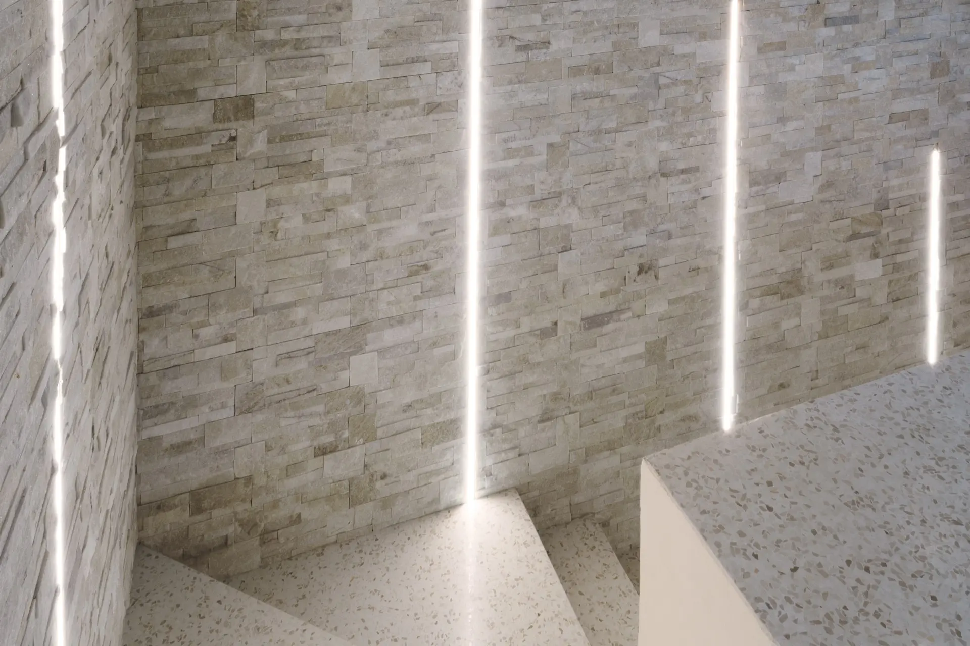 9fnjifynx37ppk5w2m4tza9olislossi.webp 9fnjifynx37ppk5w2m4tza9olislossi